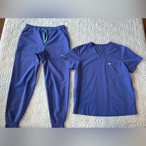 Blue figs scrub pants and top size large